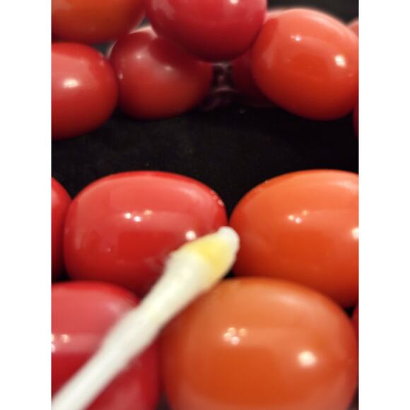 Vintage Cherry Bakelite 30 Bead on a Cord 30” Necklace 240g (Restrung?) - Picture 7 of 7